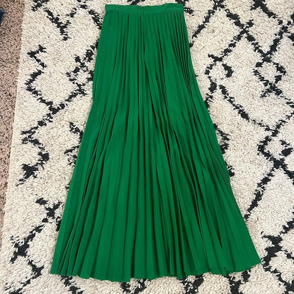 Shein accordion maxi skirt size xs - Picture 7 of 7